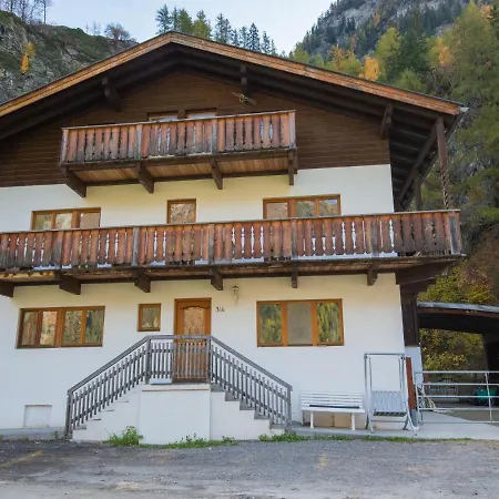 Chalet In Oetztal Near Ski Areas Nyaraló